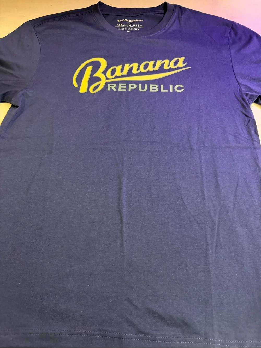 Banana Republic Men's Navy T-Shirt with Yellow Logo